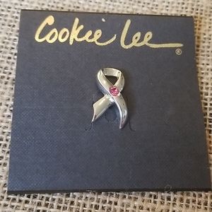 Cookie Lee breast cancer awareness pin